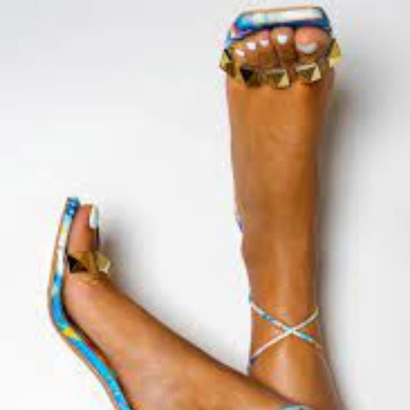 NWT CAPE ROBBIN AIGO GOLD STUDDED LACE UP HEELS PRINT 5.5‎ - Picture 3 of 8